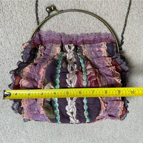Estilo Collection Vintage Purple Floral Whimsigoth Lace Purse - Picture 9 of 9